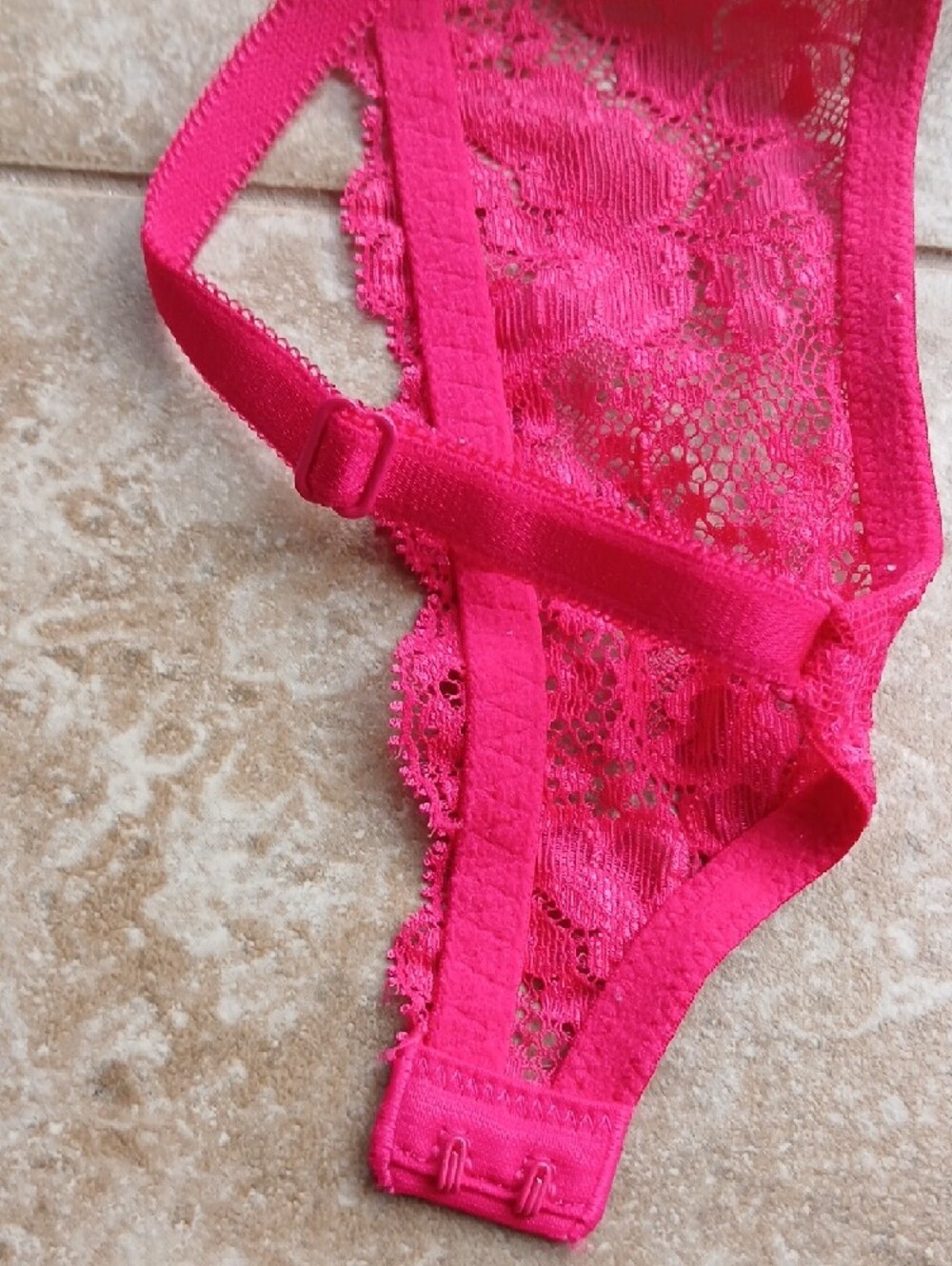 Victoria's Secret Dream Angels 34C Bright Pink Lace Push-Up Bra - Picture 8 of 8